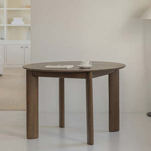 VEYA Round Dining Table - Walnut