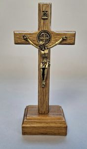 Crosses and Crucifixes Family Life Catholic Gifts: Standing Crucifix – Walnut Wood 10.5 cm Family Life Catholic Gifts