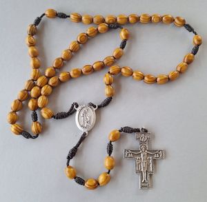 Blessed Mother: St Francis of Assisi – Wooden Rosary – New Zealand Handmade Family Life Catholic Gifts