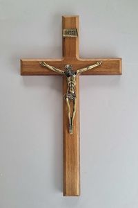 Crosses and Crucifixes Family Life Catholic Gifts: Hanging Crucifix – Brazilian 35cm Family Life Catholic Gifts