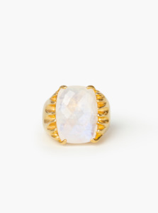 Summer Glow: Moonstone Glimmer Gold Ring