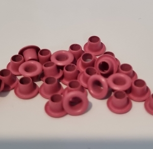 1/8" Round Eyelets - Dusky Pink