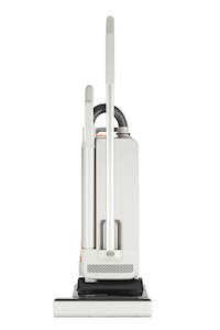 SEBO EVOLUTION 370 UPRIGHT VACUUM