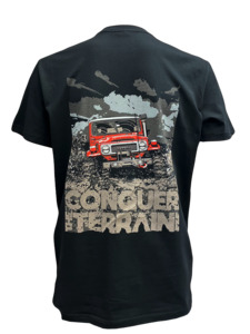 SnP Outdoors Conquer the Terrrain 4x4 tee - Red FJ40