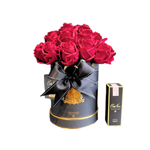 Côte Noire Red Rose Hat Box Bouquet