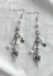 New Alternative Fashion And Accessories: Love Hurts Pearl Earrings