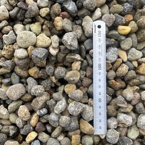 Decorative Pebbles Stones: Gold Rush Pebbles 14-25mm