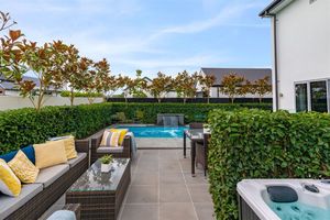 Paving Retaining: Feinwerk Pavers Square 600mm x 600mm