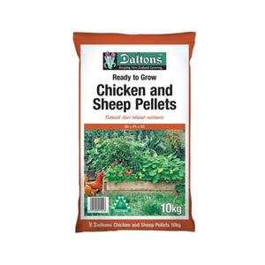Lawn Garden Fertilisers: Daltons Ready to Grow Chicken & Sheep Pellets - 10kg