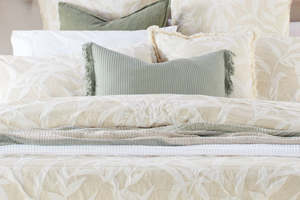Bedding: Botanique Coverlet Californian King