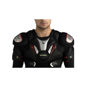 Centre Ice - Shoulder: Bauer Vapor Fly40 Shoulder Pad