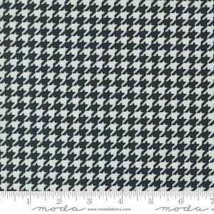 Novelty: Sable & Swan | Houndstooth | Ebony/Porcelain 7448-11