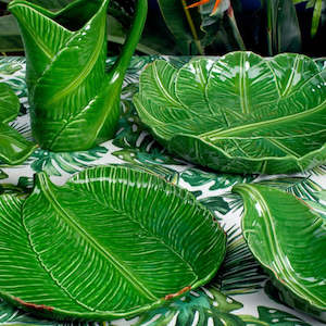 Bordallo Pinheiro: Banana from Madeira Centrepiece Leaves | Bordallo Pinheiro