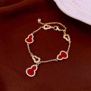 Prosperity Jewellery: Red Hulu Bracelet Prosperity & Protection