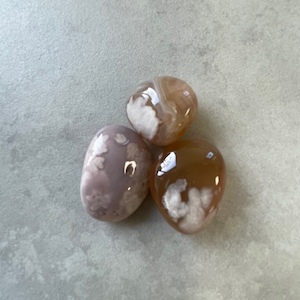 Products: Agate, Flower (Tumbled) - The Crystal People