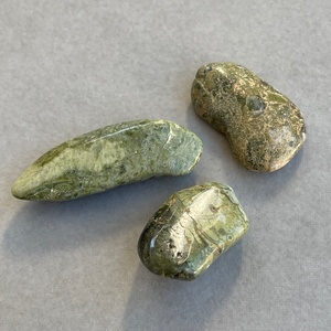 Agate, Green Lace (Tumbled) - The Crystal People