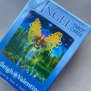 Angel Tarot - The Crystal People