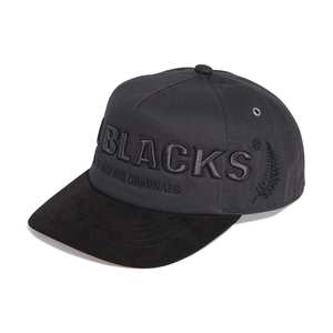 All Blacks Adidas Originals Snapback Trucker Cap 2025