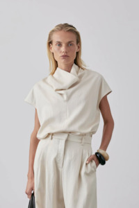 Gregory Ruffus Top - Parchment