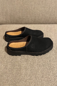 Commonplace Essentials: Commonplace X McKinlays Anderson Slip On Loafer - Nubuc Black with contrast stitch