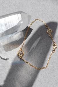 Bracelet: Zoe & Morgan Manuka Bracelet - 22k Gold Plate with White Zircon