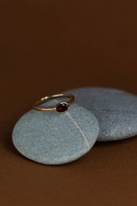 Zoe & Morgan Mon Petit Stacker Ring 22k Gold Vermeil/Oval Garnet