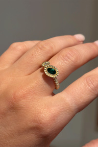 Alexandra Dodds Asymmetric Teeth Gem Ring - 9ct Gold Lab Emerald