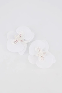 Bronwyn Flower Trim Pair - White