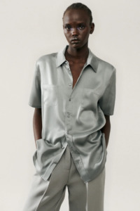 Silk Laundry Short Sleeve Boyfriend Shirt- Moon