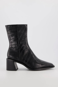 Accessories: Bronwyn Madison - Black Croc Emboss