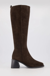 Accessories: Bronwyn Miller - Chocolate Suede
