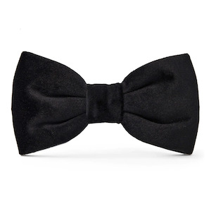 Wear Accessories Dog: Black Velvet Bow Tie