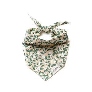 WearDog: Winter Berry Bandana