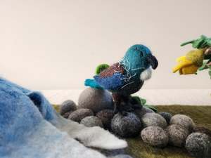 Small World Play: Tūī - Felted Wool Bird