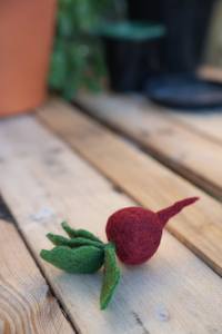 Wool Felt Garden Vegetables - BEETROOT
