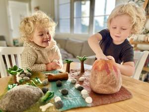 Dinosaurs: Prehistoric World - Storytelling Playscape