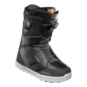 Boots: THIRTYTWO Men’s Lashed Double Boa Wide Snowboard Boots 2025 - Black/Grey