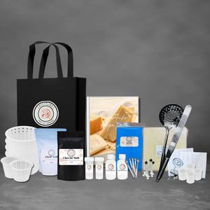 Products: Romano & Parmesan Kit - Cheeselinks Australia