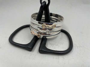 Half Round Bangle + Snaffle Detail | 10.5mm