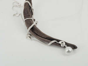 Pearls: Shells and Pearl Chain by Lynaire Kibblewhite