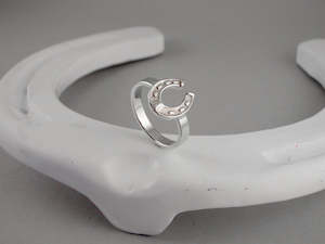 Rings: Detailed Horseshoe Ring
