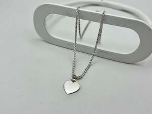 End Of Line: Heart Pendant and Chain Set | Special