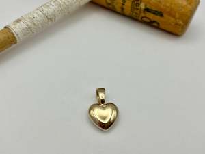 Preloved Items: Spliced Gold Puffed Heart Pendant | Preloved