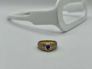 9ct Yellow Gold Sapphire and Diamond Ring | Preloved