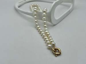 Preloved Items: Freshwater Pearls with 9ct Yellow Gold Clasp | Preloved