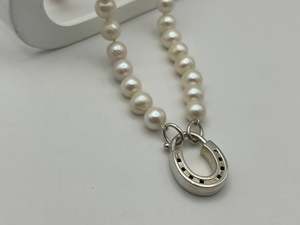 Horseshoe Padlock Clasp | End of Line