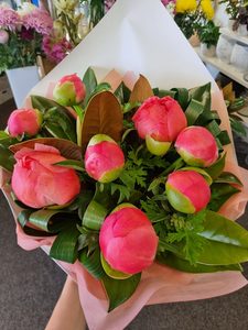 Products: Beautiful Peony Bouquet - Cherrywood Florist Tauranga
