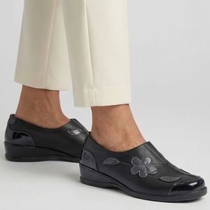 Flats 1: SUAVE ADELINE BLACK ASH