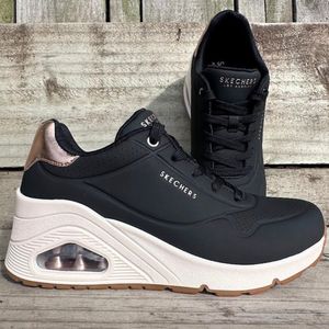 Sneakers: SKECHERS UNO WEDGE HI STEPS BLACK