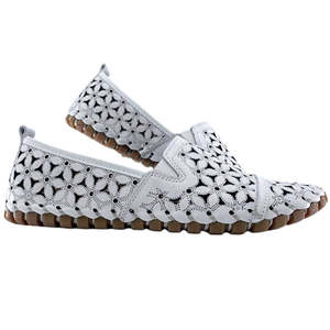 Flats 1: CABELLO MURIEL WHITE